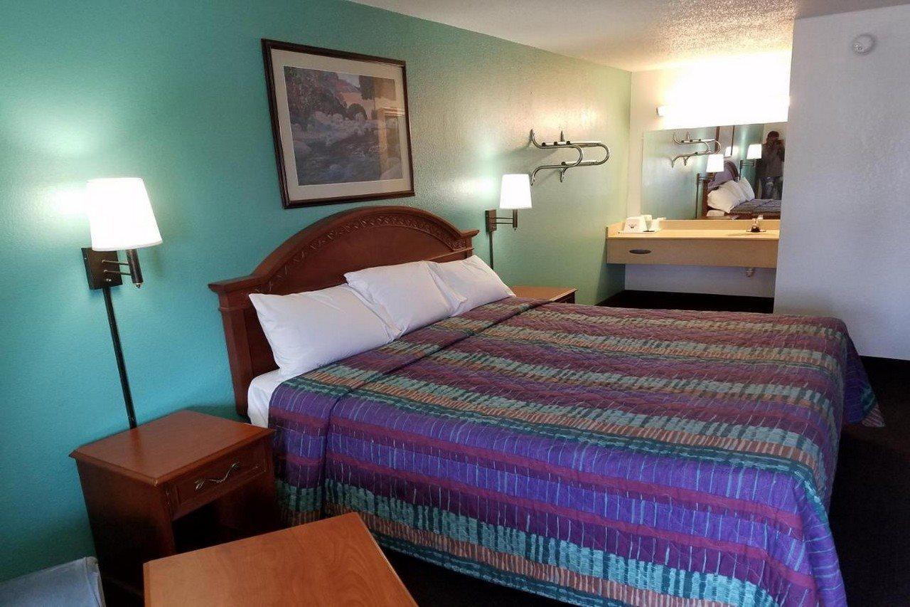 Indy Southwestern Inn-South Indianapolis Bagian luar foto